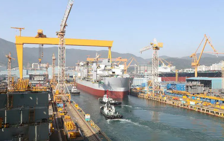 海域碼頭、散貨船跟蹤監(jiān)測攝像頭起到的作用